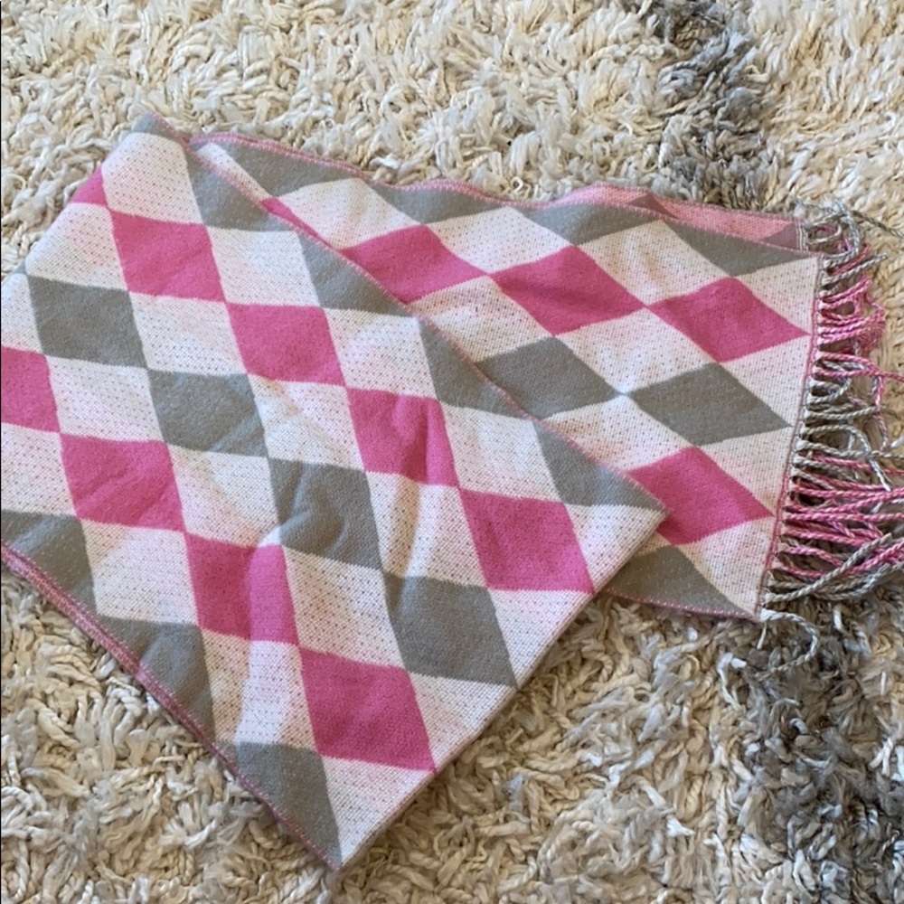 Pink and gray argyle scarf
